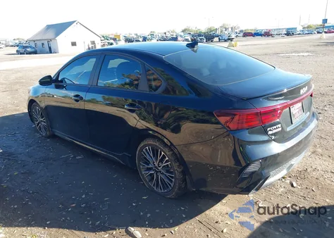 2024 Kia Forte Gt-Line z USA, uszkodzony, nr VIN 3KPF54AD2RE733076